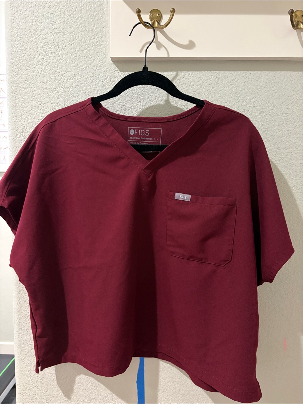 Figs arua relaxed fit crop top L